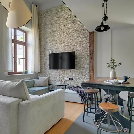 Loft Living Z Antresola I Parkingiem By Lion Apartment Sopot
